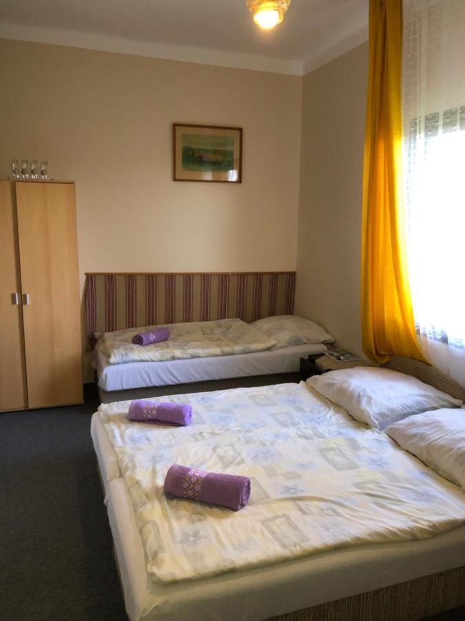 Patkos Motel ทิสซาฟือแรด ภายนอก รูปภาพ